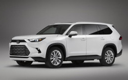 Toyota, Subaru dan Lexus Recall Mobil Karena Masalah Kamera Mundur