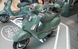 Galeri Vespa GTS 80th Anniversary Terbaru, Punya Detail Khas dan Eksklusif