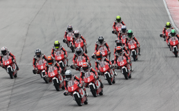 Veda Ega Pratama Bikin Indonesia Raya Berkumandang di Balap Idemitsu Asia Talent Cup 2023