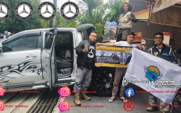 Gandeng Komunitas Trabas, Mercedes-Benz W203 Club Indonesia Gelar Baksos Bencana Subang