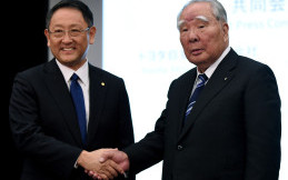 Demi Jual Mobil Listrik di Cina dan India, Toyota Gandeng Suzuki