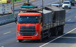 Terbongkar! Ini Alasan Kenapa Truk dan Bus Tetap Celaka Meski Sudah Jalan Pelan