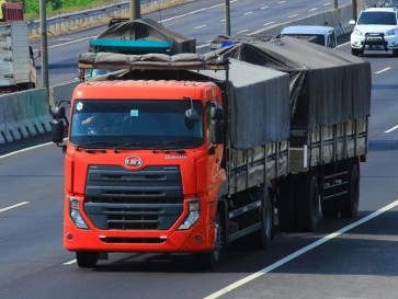 Terbongkar! Ini Alasan Kenapa Truk dan Bus Tetap Celaka Meski Sudah Jalan Pelan