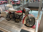 Profil dan Galeri Harley-Davidson Electra-Glide FLH