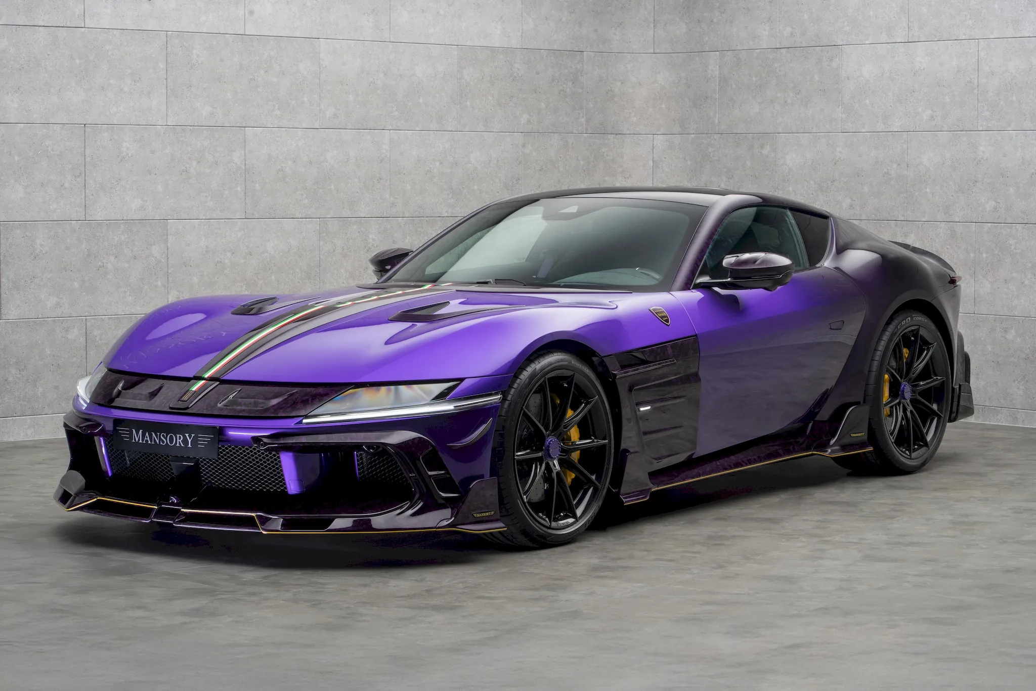 Mansory Equestre Konversi Ferrari 12Cilindri Lengkap Pertama