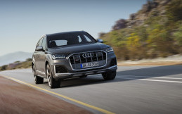 Audi SQ7, Pelari Ulung dan Mengakomodir Barang Belanjaan