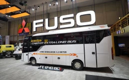 Fuso Canter Extra Long Bus Tampil di GIIAS 2026 Incar Segmen Pariwisata
