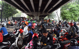 Berteduh di Bawah Flyover Ternyata Bisa Dihukum Penjara
