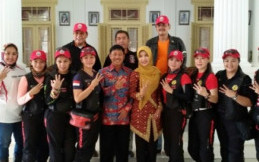 Bupati Cirebon Sambut Kedatangan 7 Srikandi Indonesia