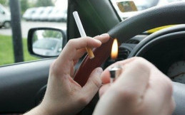 Cara Menghilangkan Bau Rokok dari Dalam Mobil