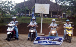 Yamaha Kenalkan Blue Core ke Siswa SMK