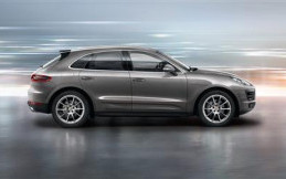  Memanjakan Konsumen, Porsche Berikan 3 Layanan Aman
