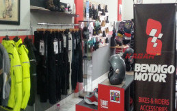 Bendigo Motor Tampilkan Fashion Para Biker