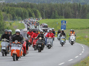 Ribuan Pengendara Vespa Kumpul di World Days 2015 