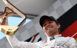 Rosberg Kalahkan Hamilton di Austria