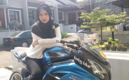 Ketika Sang Ladies Bikers Berhias dengan Pashmina