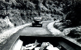 Hebat, Tahun 1958 Mobil GAZ-69 Taklukkan Gunung Api Jawa 