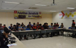 PT MPM Memberikan Pelatihan Jurnalistik dan Fotografi untuk Komunitas Motor 