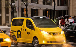 Nissan perkenalkan global taxi di Tokyo