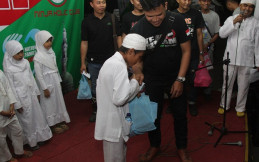 KNI Jabodetabek  Berbagi Baksos ke Anak Yatim 