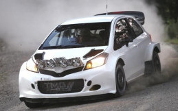 Makinen Tinjau Ulang Yaris WRC 