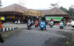 Polres Magelang Adakan Touring Vespa