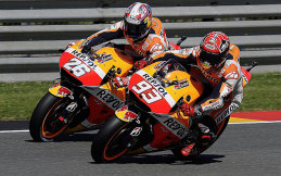 Marc Marquez Dan Dani Pedrosa Coba Motor Baru Di Misano
