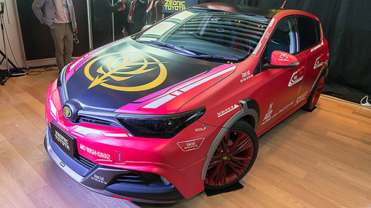 Berikut Sosok Toyota Zeonic  Auris dan Zaku 