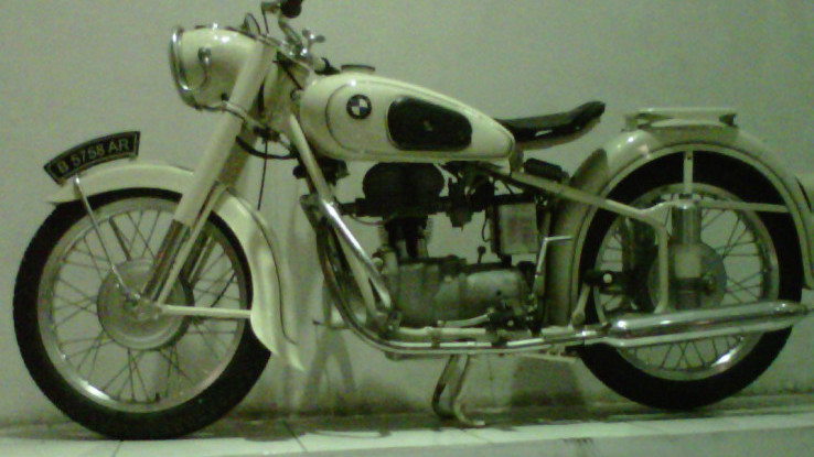 Motor Antik, BMW R26 Ini Milik Eko Patrio 