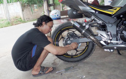 Ninja 250 FI SE Ingin Menggunakan Tapak Lebar, Simak Tips Berikut.