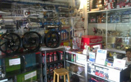  Jiester Motomodification Shop, Sajikan Aksesoris Motor