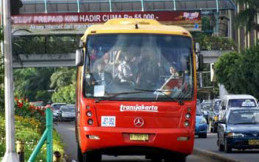  Lebih Baik Naik Busway Menuju IIMS 2015 
