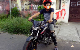 Murid-murid Wawan Tembong Jajal New V-Ixion Advance