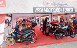 Ratusan Modifikator Ikuti Honda Modif Contest 2015 di Surabaya