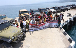JSI Abadikan Momen di Ikon Tanggamus dan Dermaga Kawasan Industri Maritim