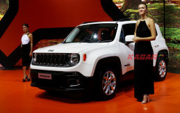 Jeep Renegade Harumkan Garansindo sebagai Kendaraan Lifestyle dan Offroad