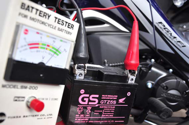 Bingung Kenapa Accu Motor Anda Cepat Tekor? Ketahui Penyebab Utama dan Solusinya!
