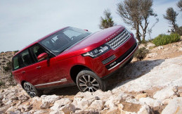 Hebat! Mobil Range Rover dapat Deteksi Jalan Berlubang