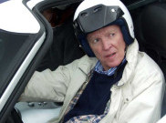  Dan Gurney Bersama Kru All American Racers Ciptakan Mesin Baru