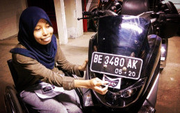 Echi Genjot Yamaha NMAX Meski Keterbatasan Fisik