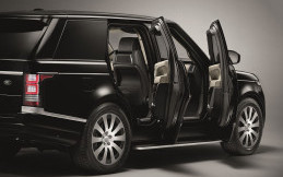 Range Rover Sentinel, SUV Baja yang Dapat Menahan Peluru, Granat, dan Bom