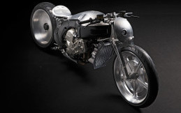 Hasil Modifikasi BMW K1600 GTL oleh customizer Jepang