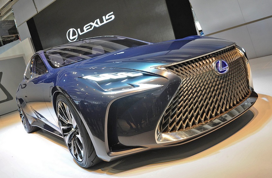 Lexus Kenalkan Konsep Mobil LF-FC yang Akan Jadi Pelopor Unggulan Merek Sedan Masa Depan