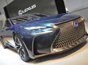 Lexus Kenalkan Konsep Mobil LF-FC yang Akan Jadi Pelopor Unggulan Merek Sedan Masa Depan