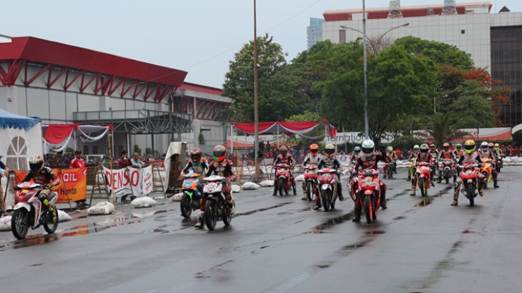 Hasil Lengkap 8 Seri Balapan Honda Racing Championship 2015 Jakarta 