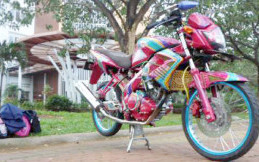 Modifikasi Yamaha V-Ixion Sehingga Tampil Beda