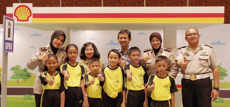 Pelajar SD Ikuti Road Safety Competition PT Shell Indonesia