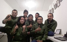 Respiro Persembahkan Jaket The Legend untuk Redaksi Kabaroto