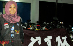 Nurma Safitri Lady Biker Berwajah Imut
