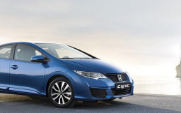 Honda Rilis Edisi Spesial Honda Civic dan CR-V